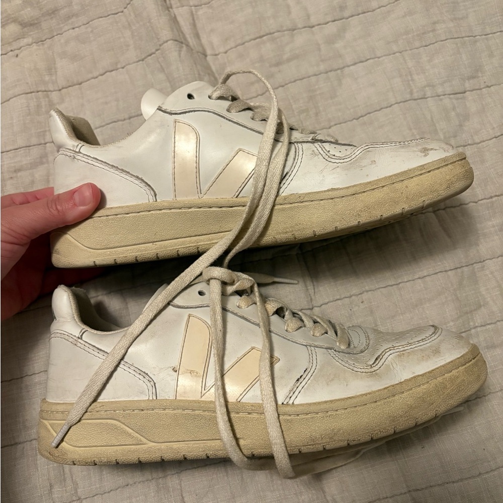 VEJA Sneakers